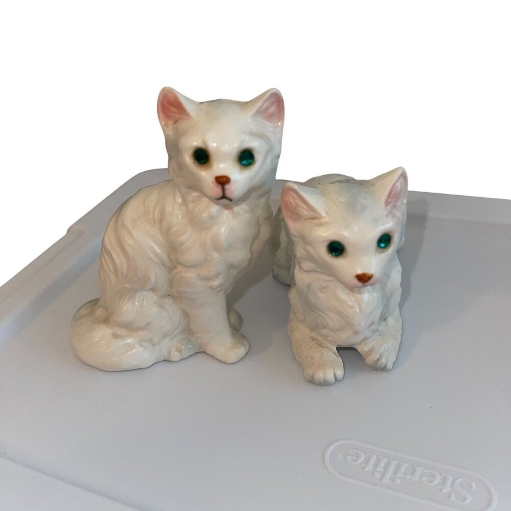 Vintage Cat Salt Pepper Shakers Cream Ceramics Persian Jeweled Eyes Japan
